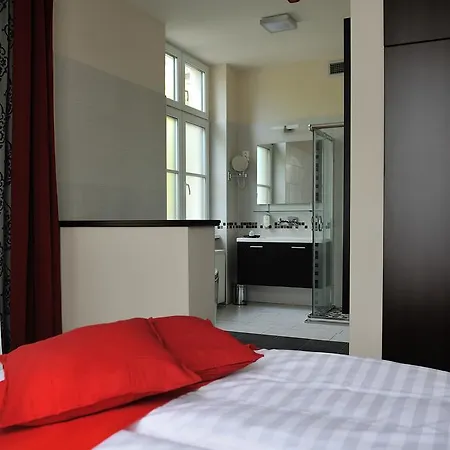 Corner Hotel&kávéház Hotel 3*