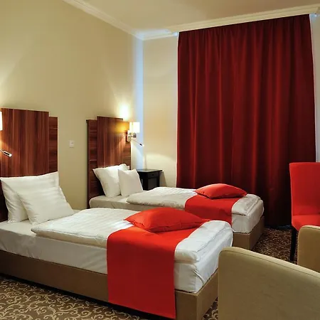 Hotel Corner Hotel&kávéház
