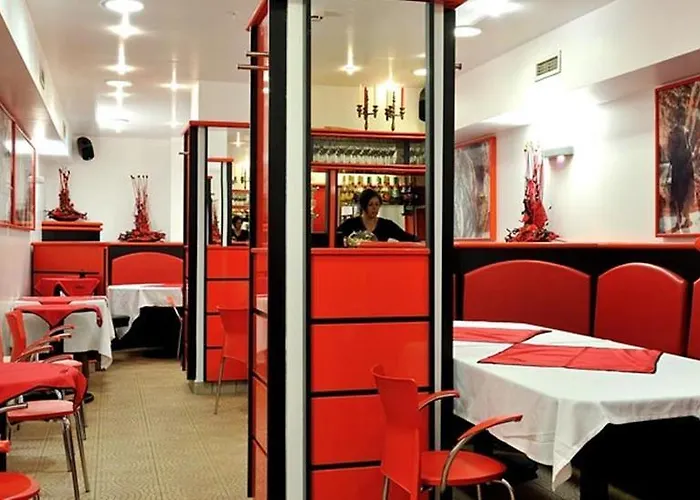 Hotel Corner & Kavehaz 3*