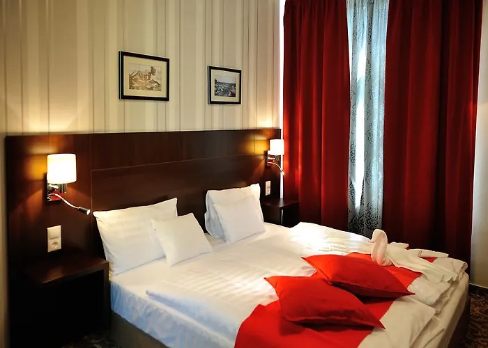 Corner & Kavehaz Hotel Dunaújváros